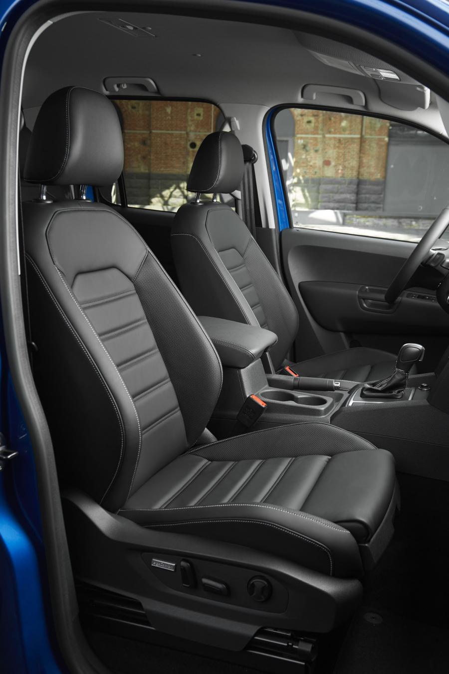  Volkswagen Amarok Double Cab Aventura 2016 года  (фото 17 из 29)